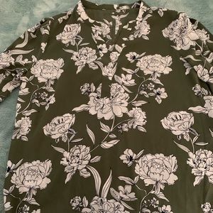 Lightly worn Stitch Fix blouse